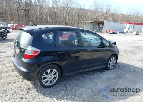 2011 Honda Fit Sport z USA, uszkodzony, nr VIN JHMGE8H55BS010415
